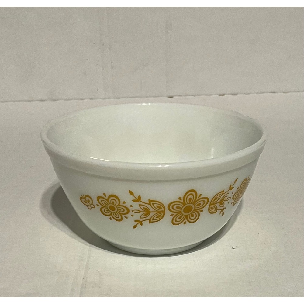Vintage Pyrex Butterfly Gold Mixing Bowl #402 1.5 Quart White Milk Glass USA